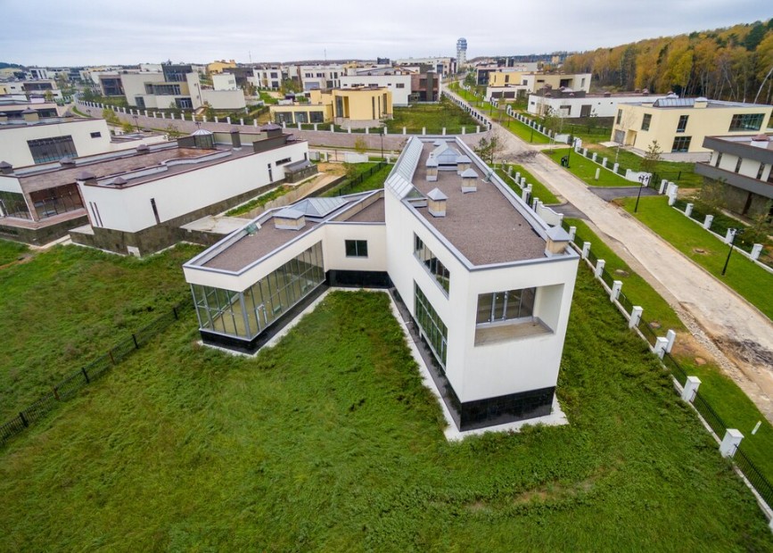 Casa no condomínio Santa Lurdes